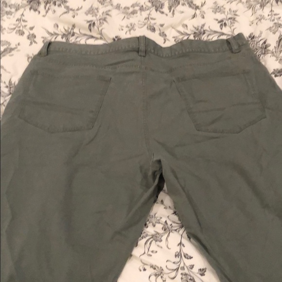 Sage green casual men’s pants - Picture 2 of 3